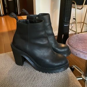 Dr Martens Magdalena booties